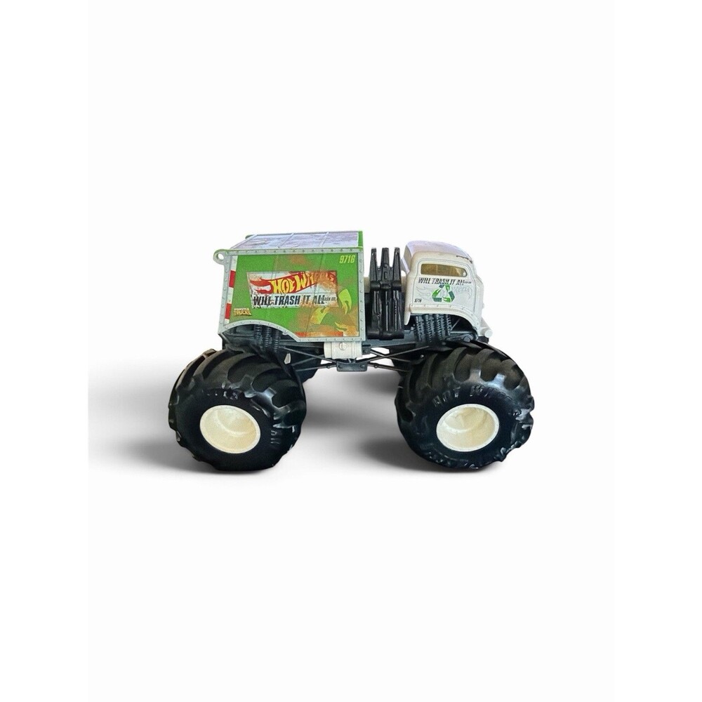 Hot Wheels 1:24 Monster Jam WILL TRASH IT ALL Garbage Truck Green & White